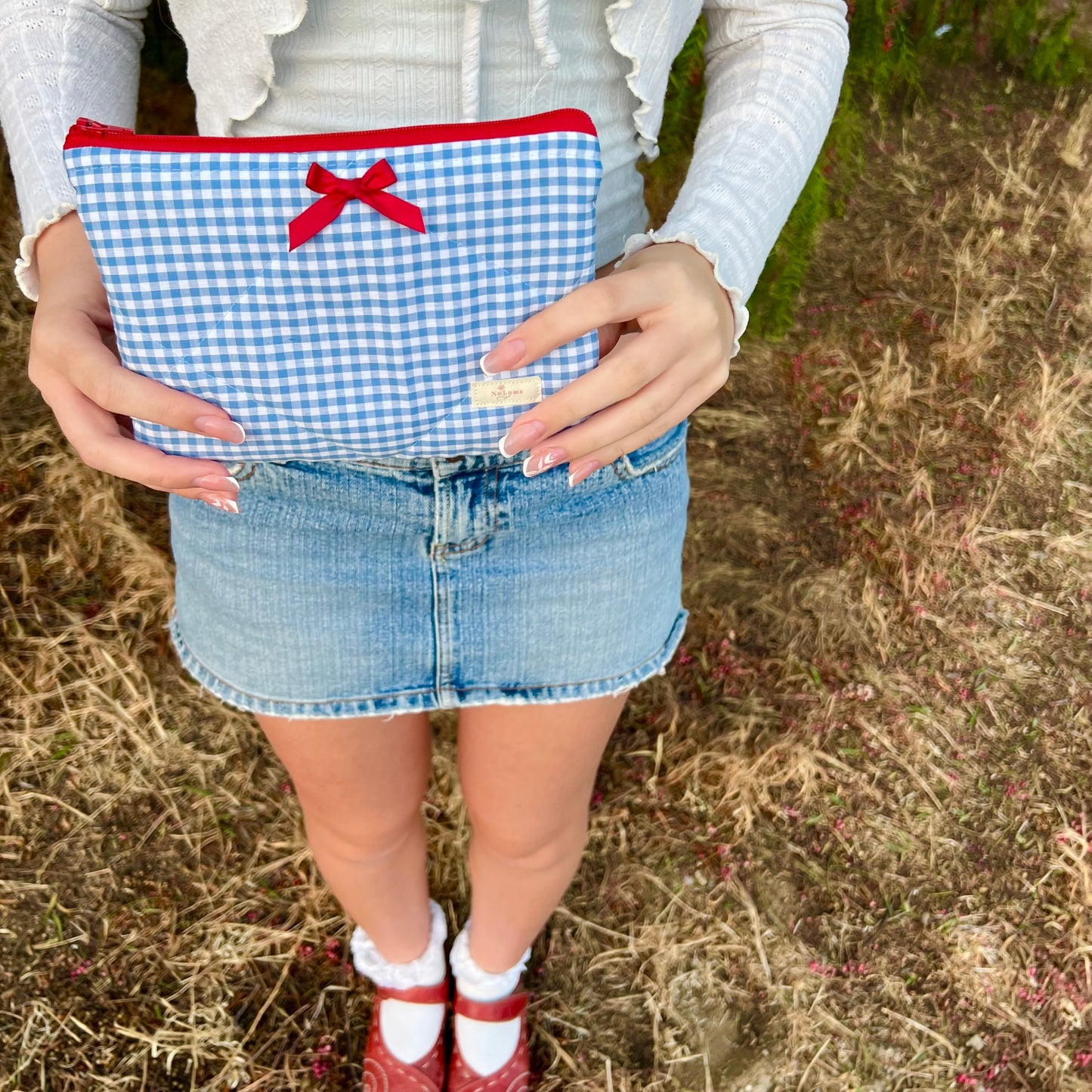 Dorothy - Essentials